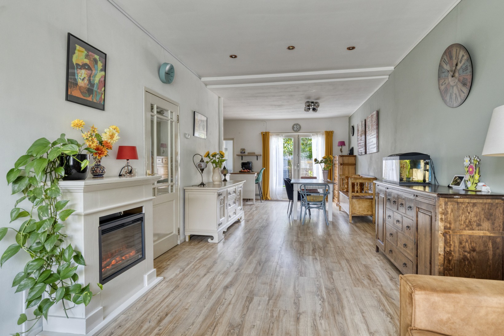 Tussenwoning te koop: Stationsweg 22, Schagen
