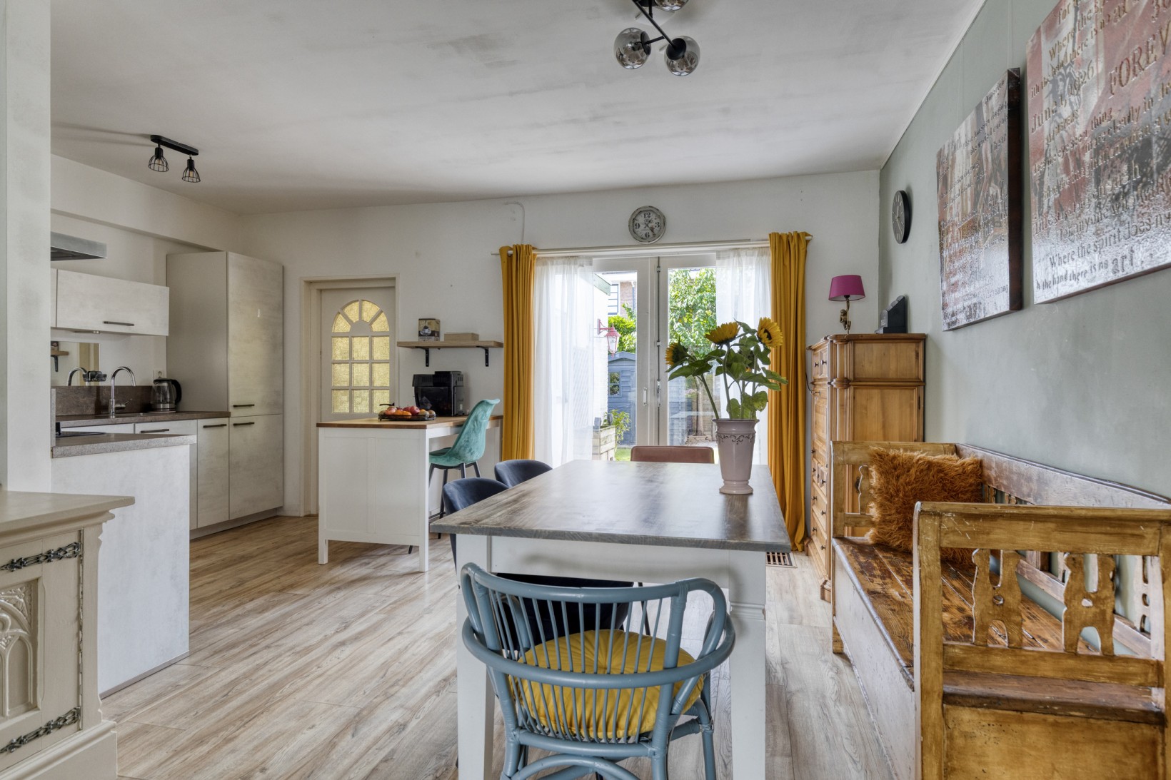 Tussenwoning te koop: Stationsweg 22, Schagen