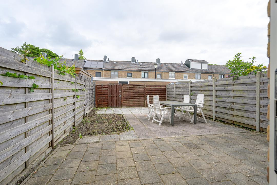 Tussenwoning te koop: Schubertstraat 10, Schagen