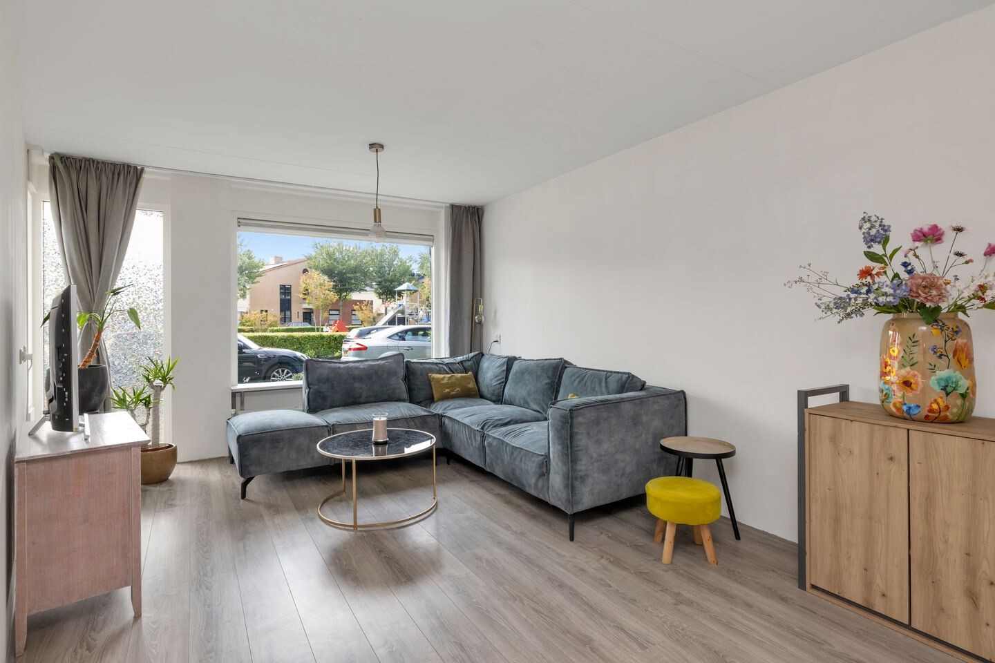 Tussenwoning te koop: De Boog 11, Schagen