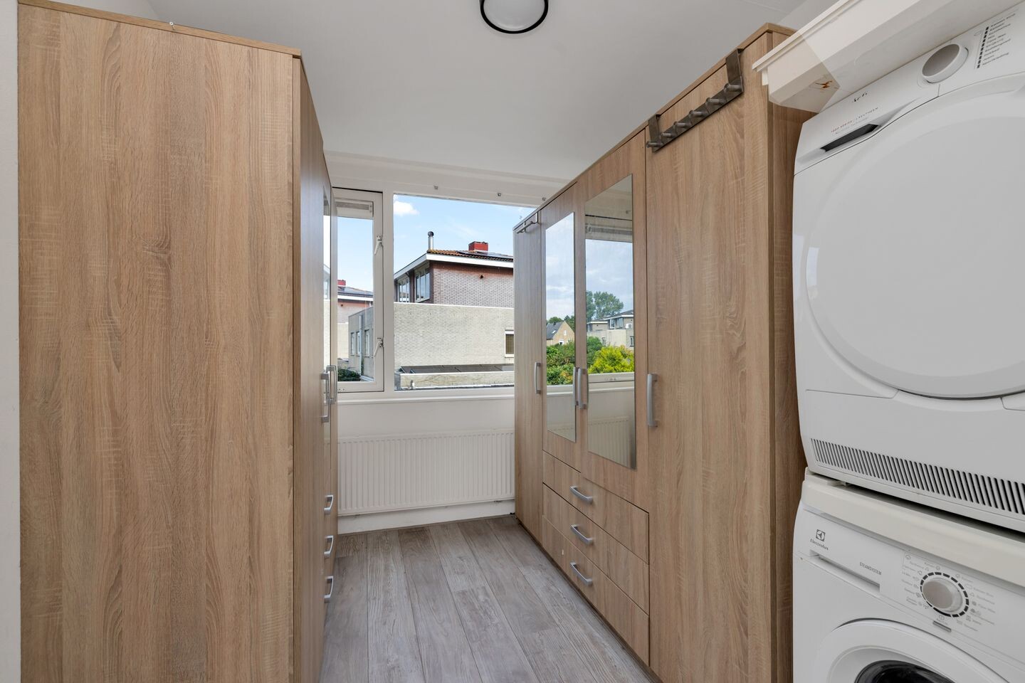 Tussenwoning te koop: De Boog 11, Schagen