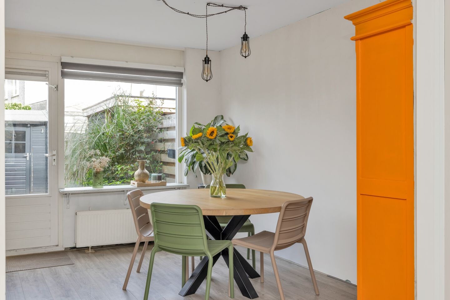 Tussenwoning te koop: De Boog 11, Schagen