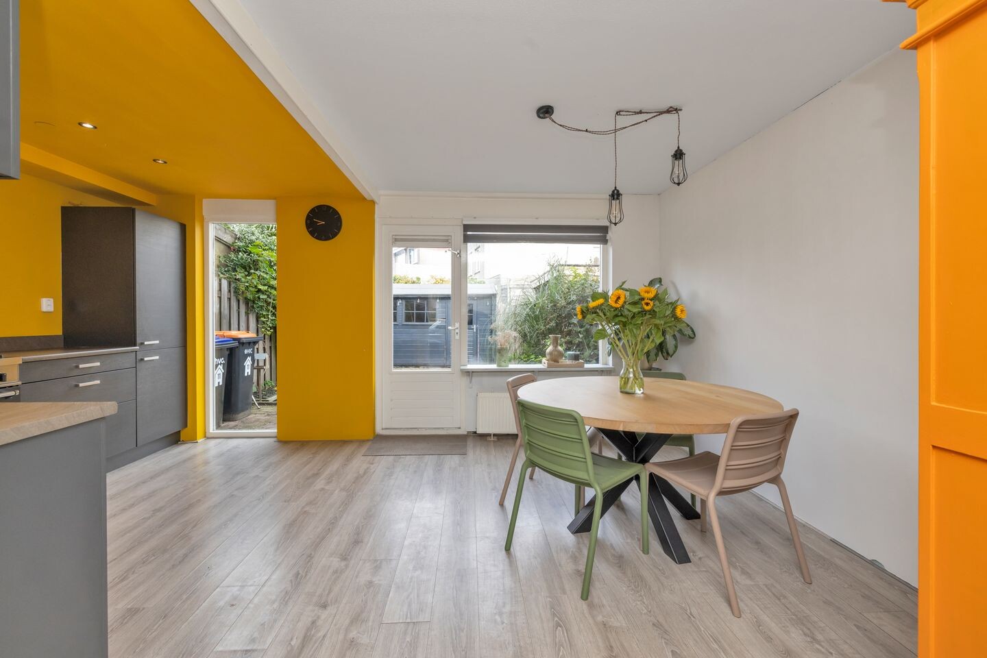 Tussenwoning te koop: De Boog 11, Schagen