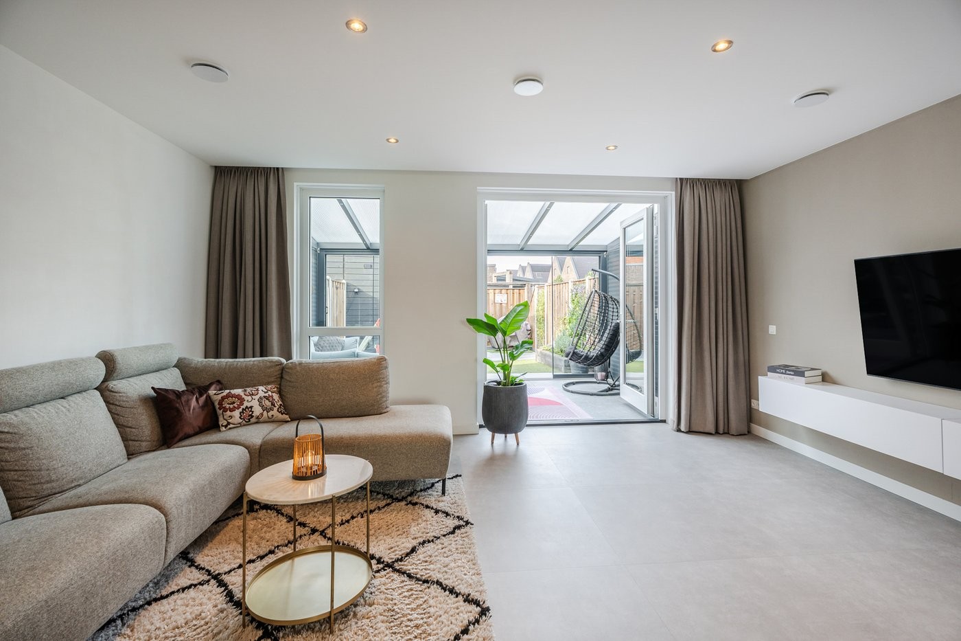 Tussenwoning te koop: Leng 11, Schagen