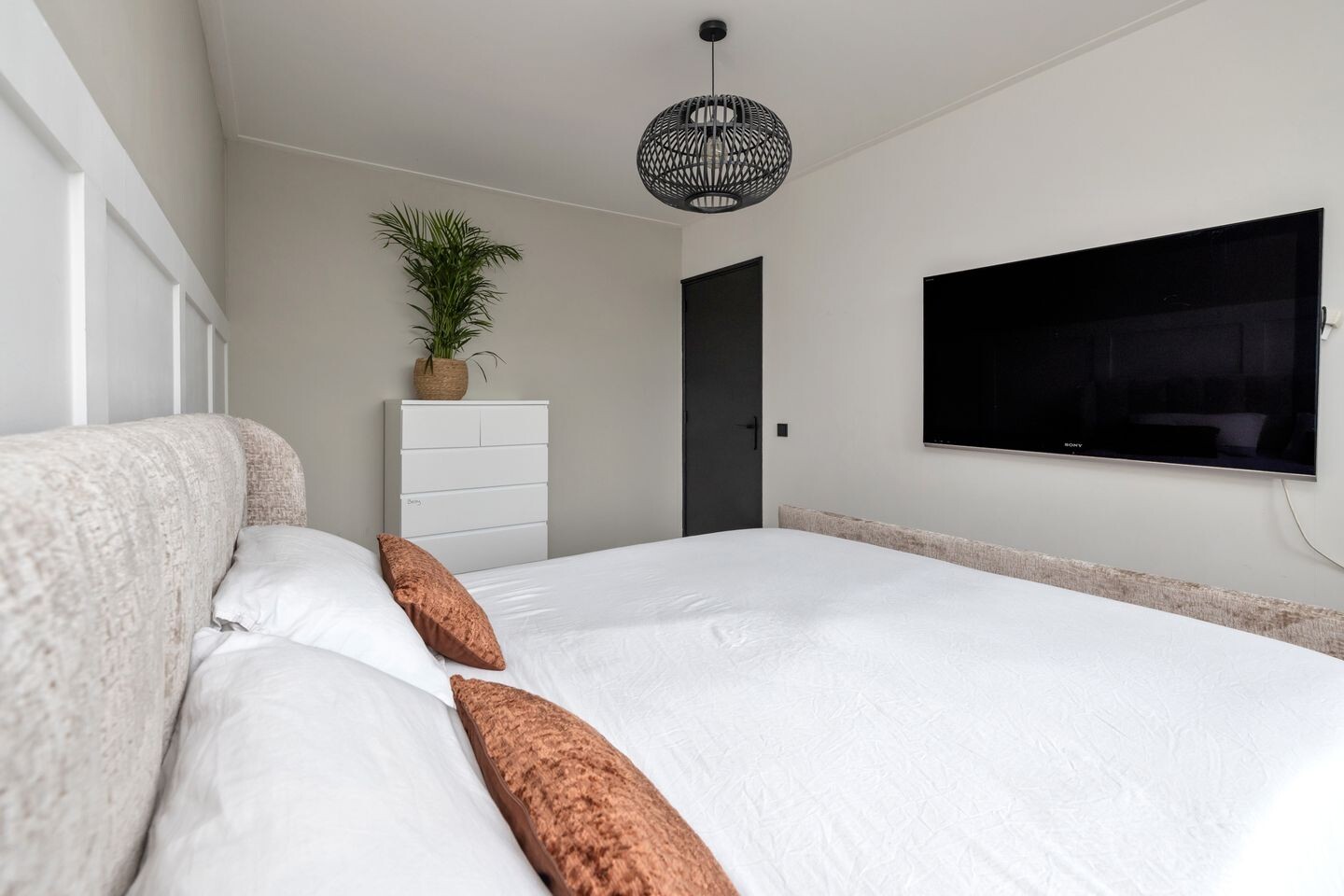 Tussenwoning te koop: Berkenweg 11, Schagen