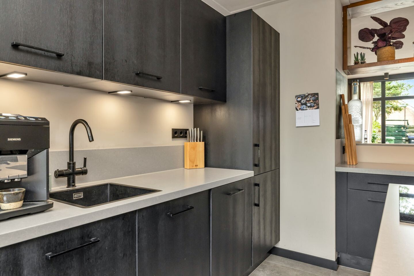 Tussenwoning te koop: Berkenweg 11, Schagen