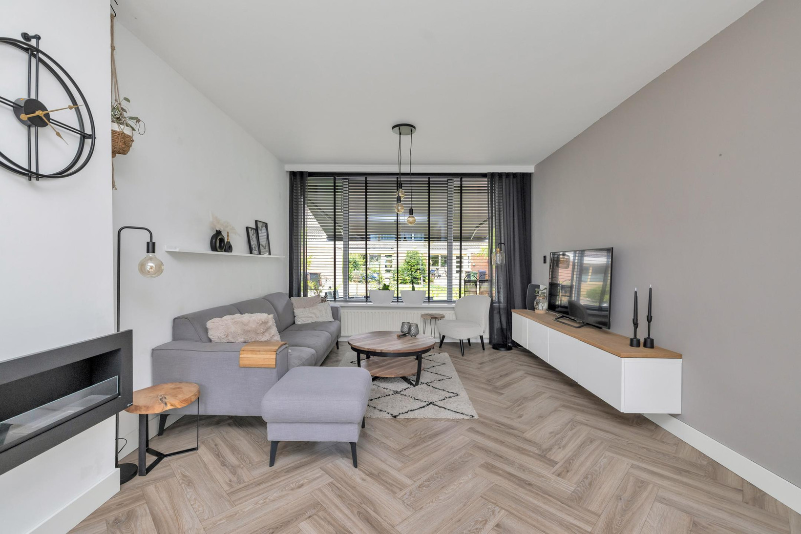Tussenwoning te koop: Haagbeukstraat 23, Schagen