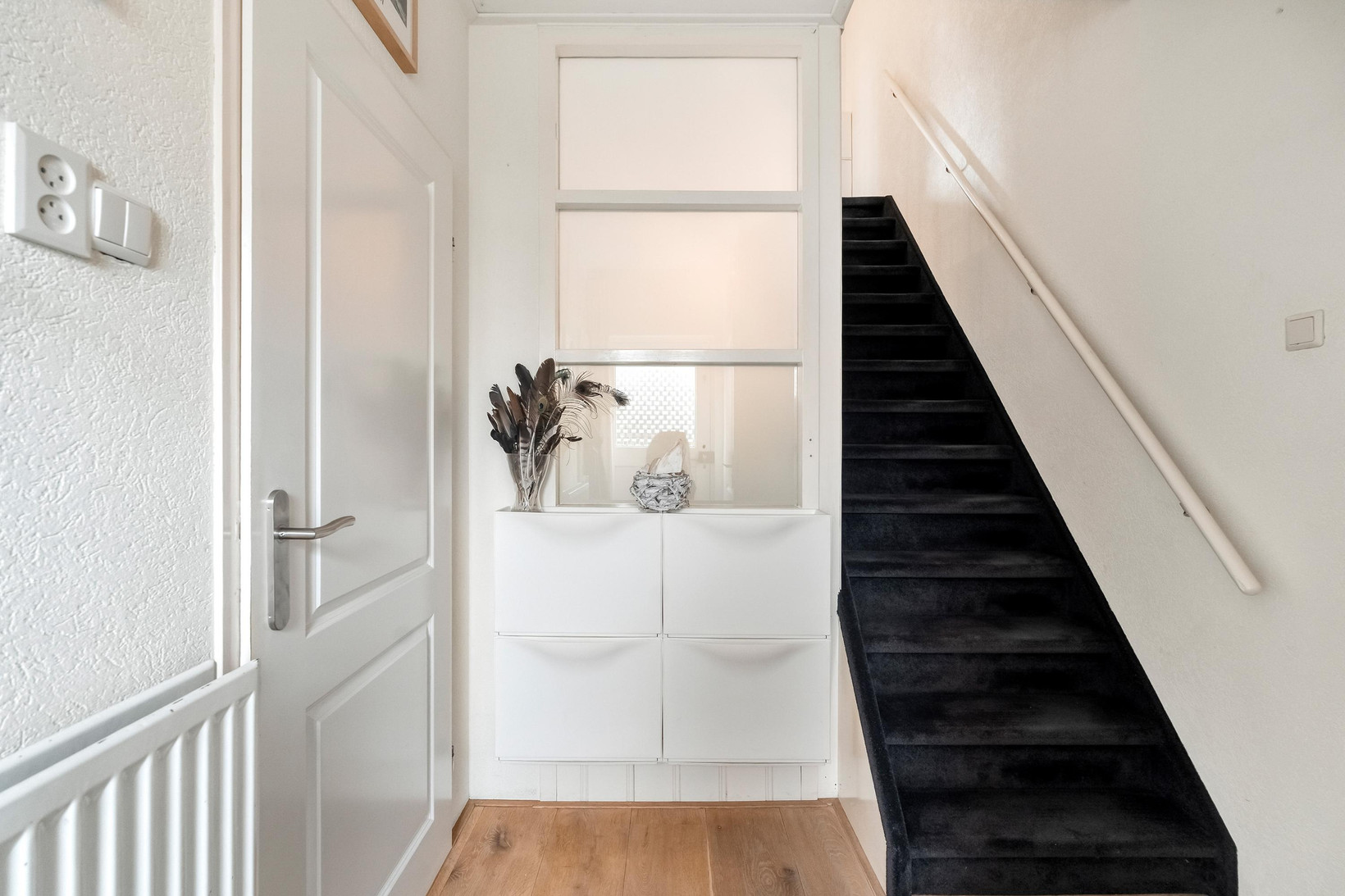 Tussenwoning te koop: Seringenhof 13, Schagen
