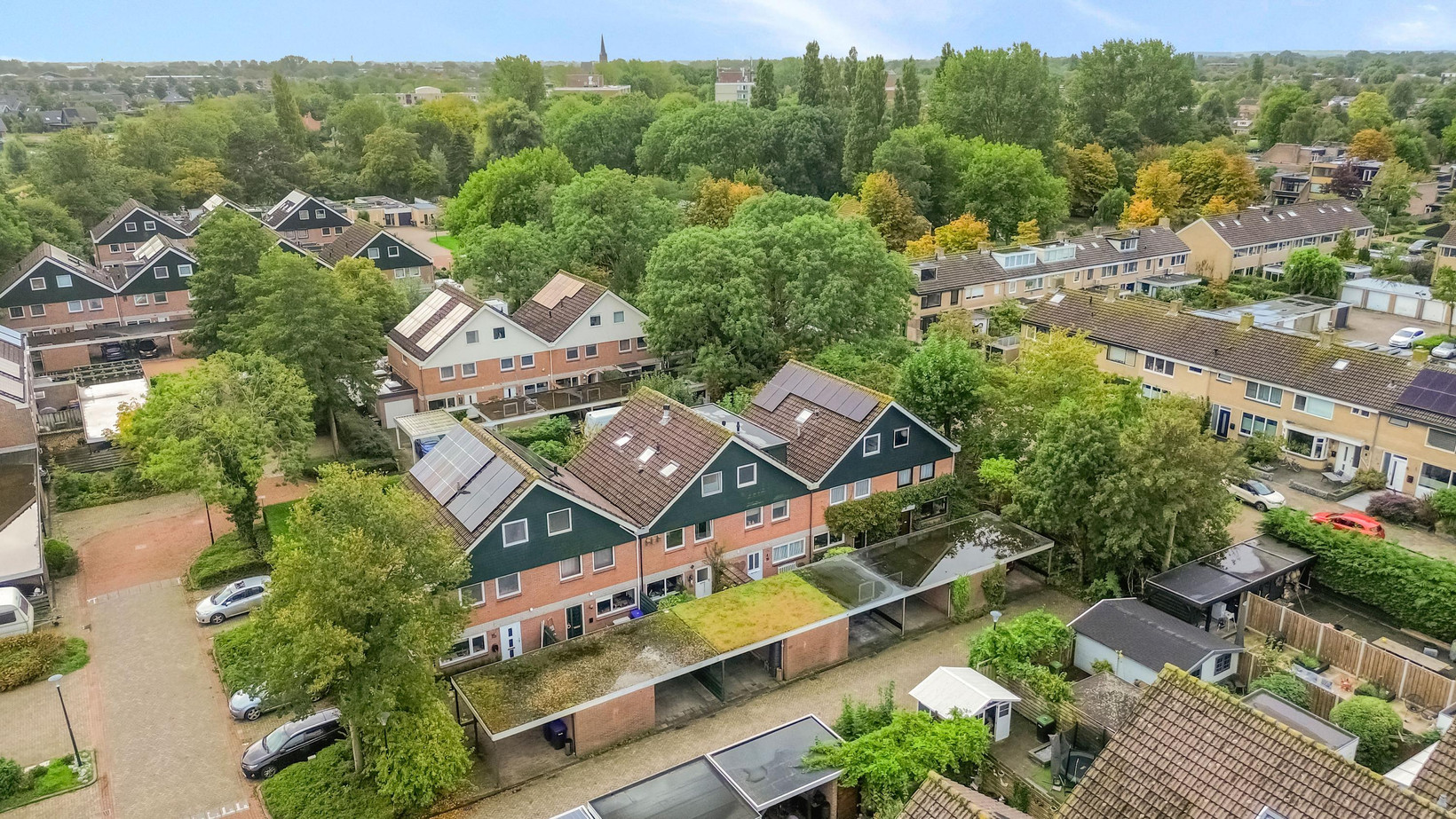 Tussenwoning te koop: Seringenhof 13, Schagen