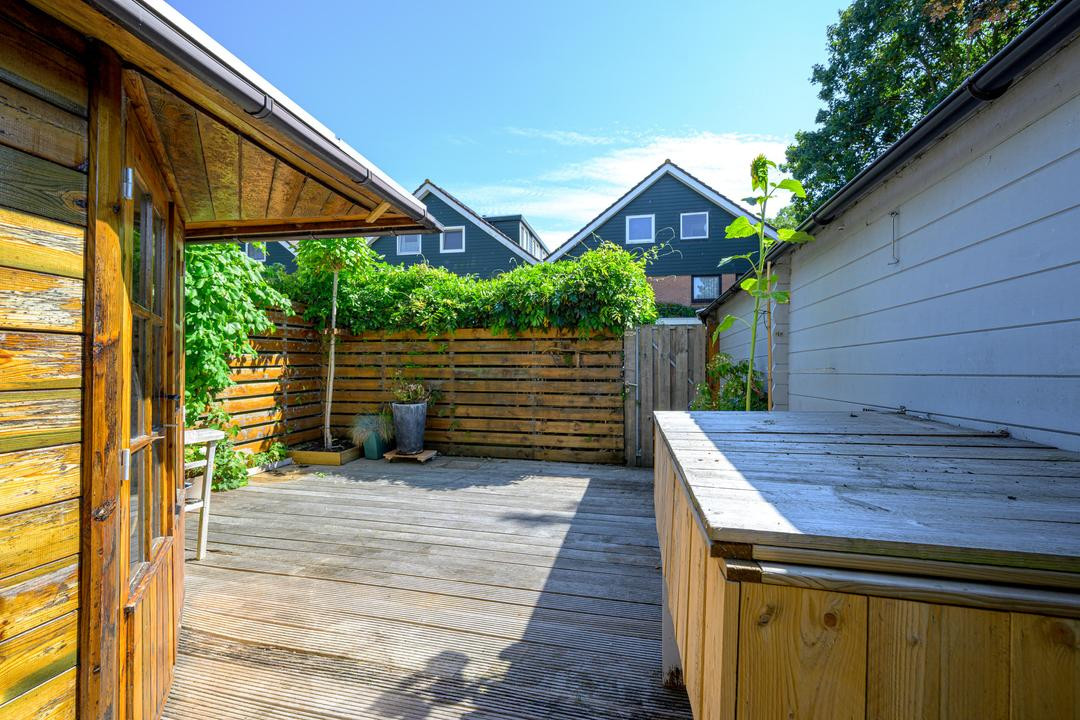 Tussenwoning te koop: Seringenhof 33, Schagen