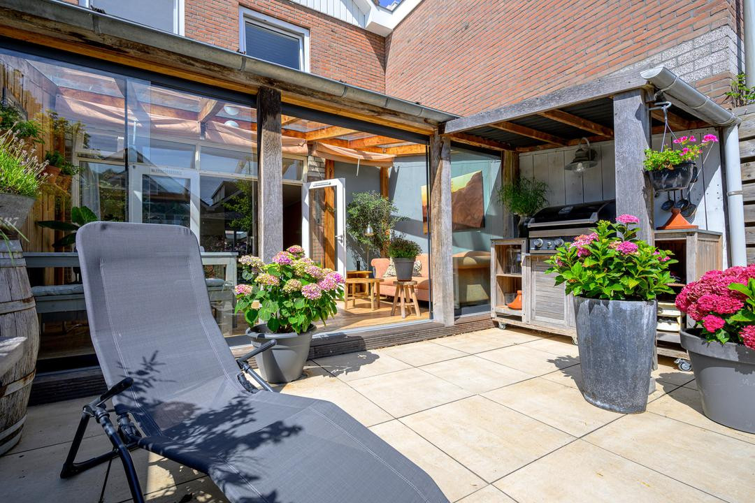 Tussenwoning te koop: Seringenhof 33, Schagen