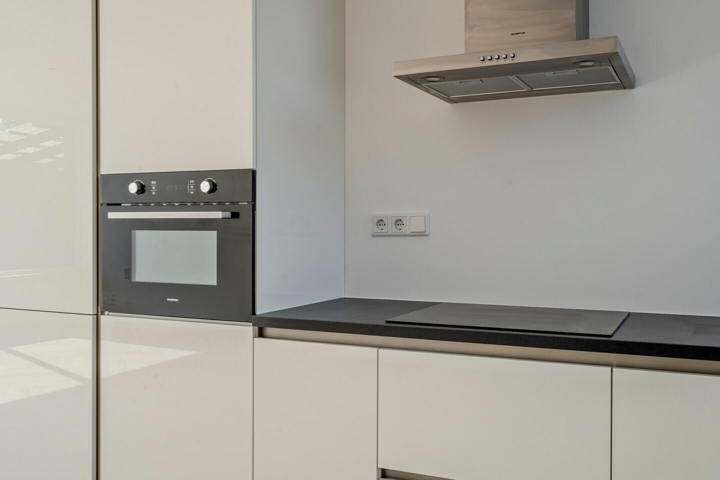 Tussenwoning te koop: Seringenhof 77, Schagen