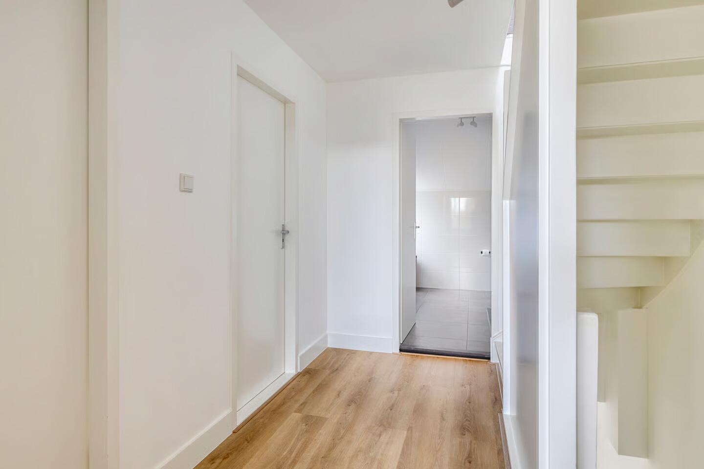 Tussenwoning te koop: Seringenhof 77, Schagen