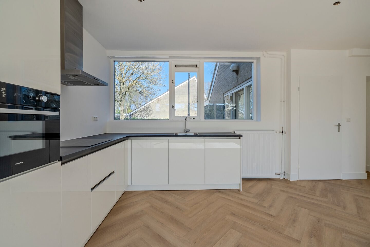 Tussenwoning te koop: Seringenhof 77, Schagen