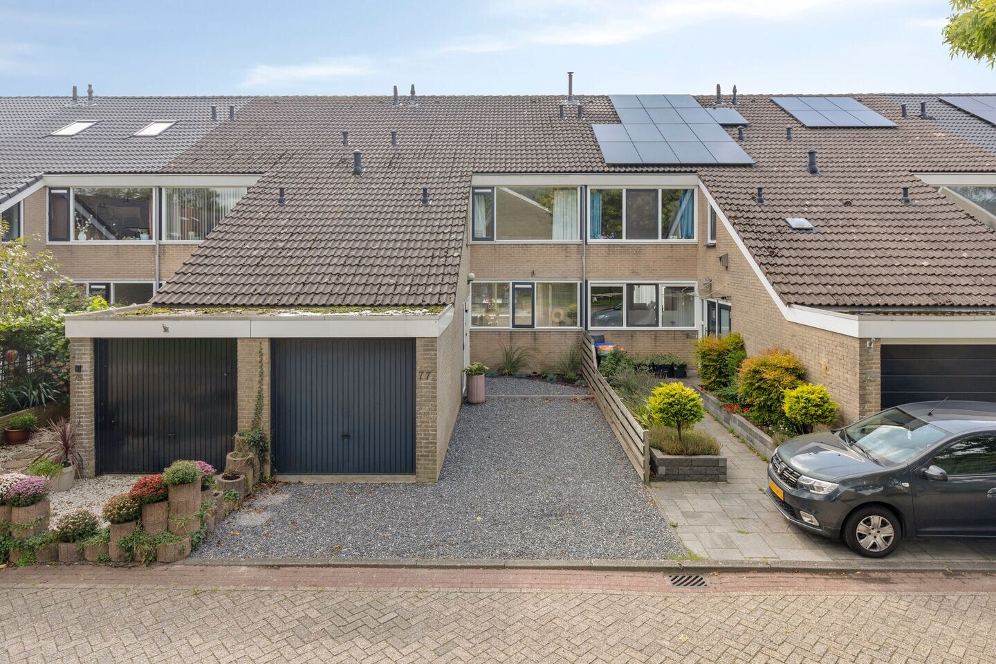 Tussenwoning te koop: Seringenhof 77, Schagen
