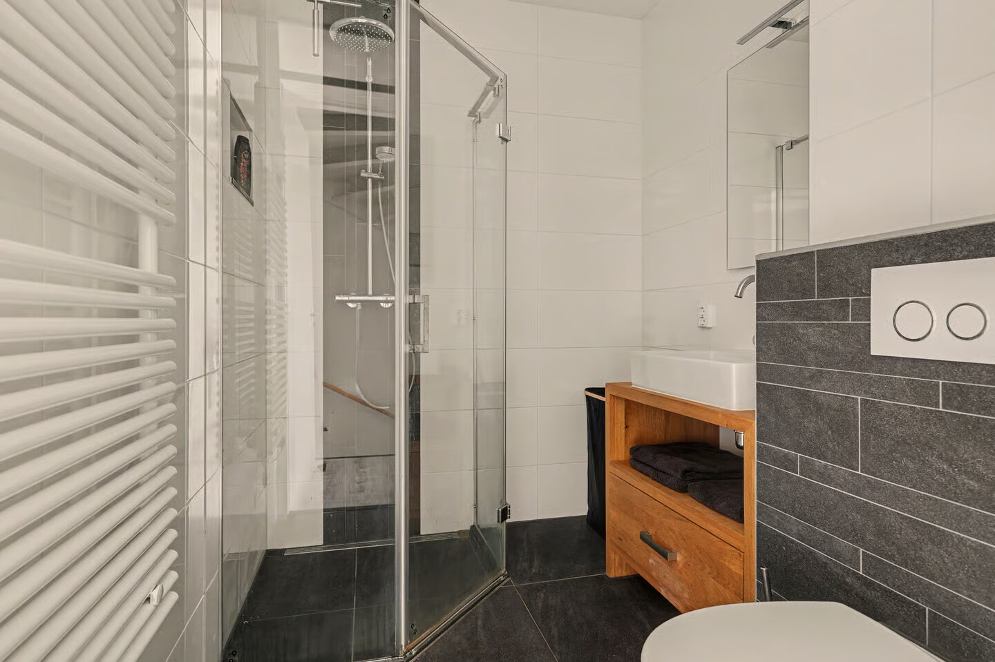 Tussenwoning te koop: Meerval 101, Schagen