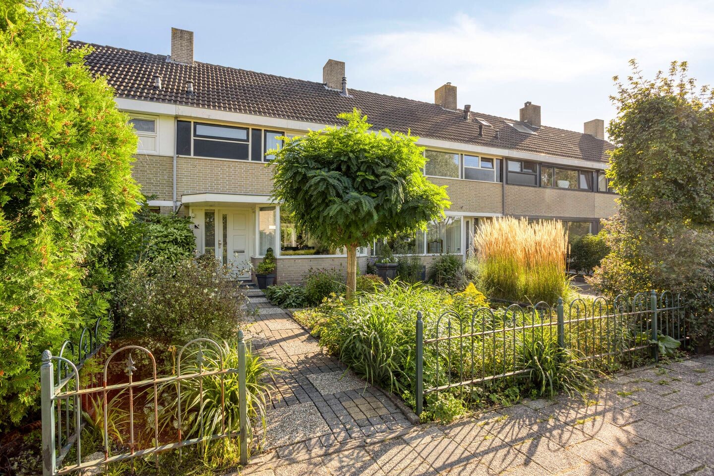 Tussenwoning te koop: Wilgenlaan 8, Schagen