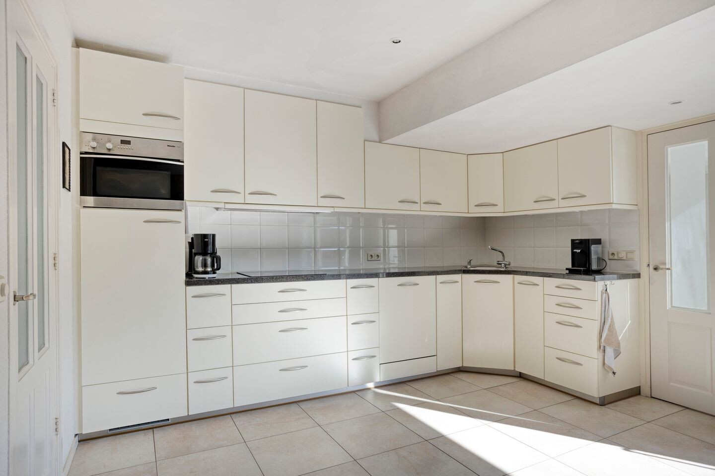 Tussenwoning te koop: Wilgenlaan 8, Schagen