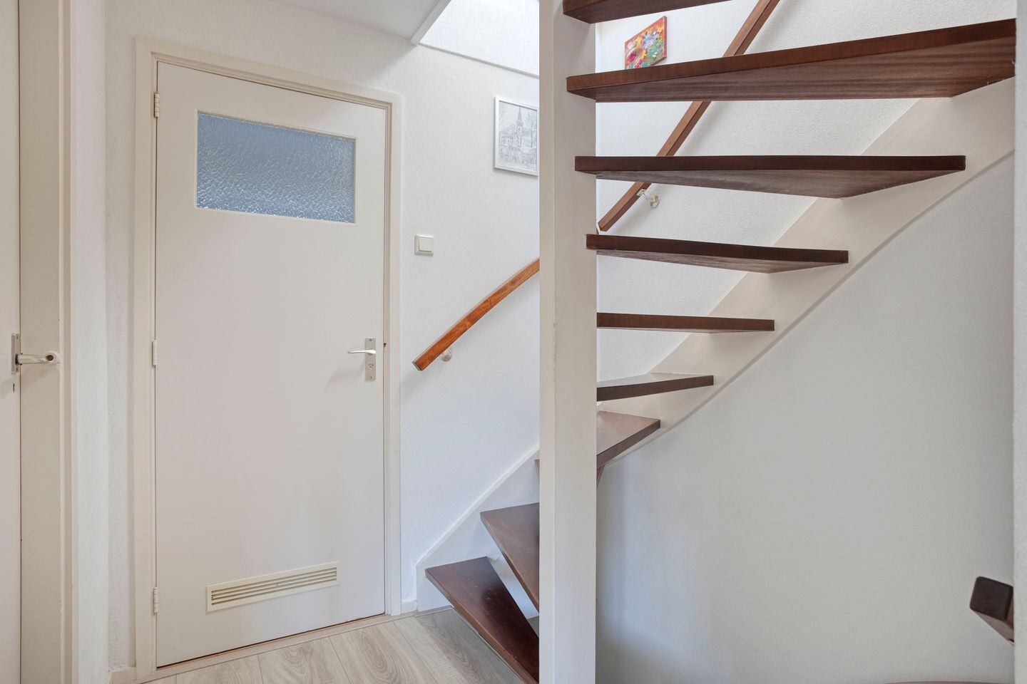 Tussenwoning te koop: Wilgenlaan 8, Schagen