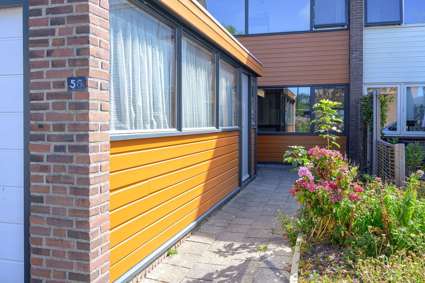 Tussenwoning te koop: Leeuwerikstraat 56, Schagen