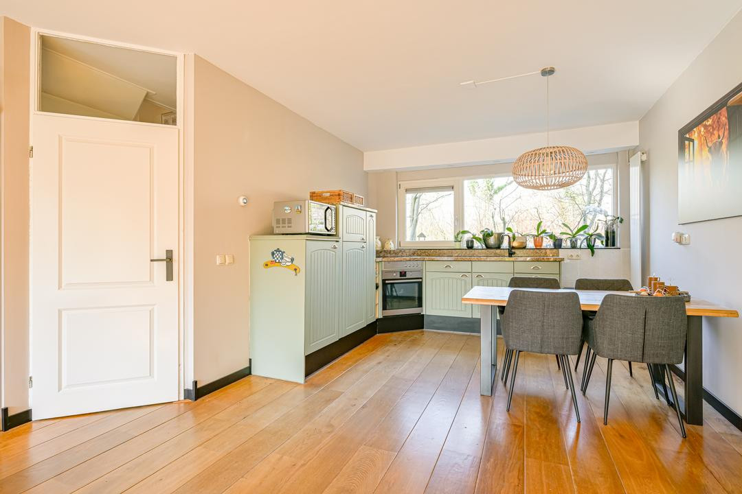 Tussenwoning te koop: Spreeuwenlaan 15, Schagen
