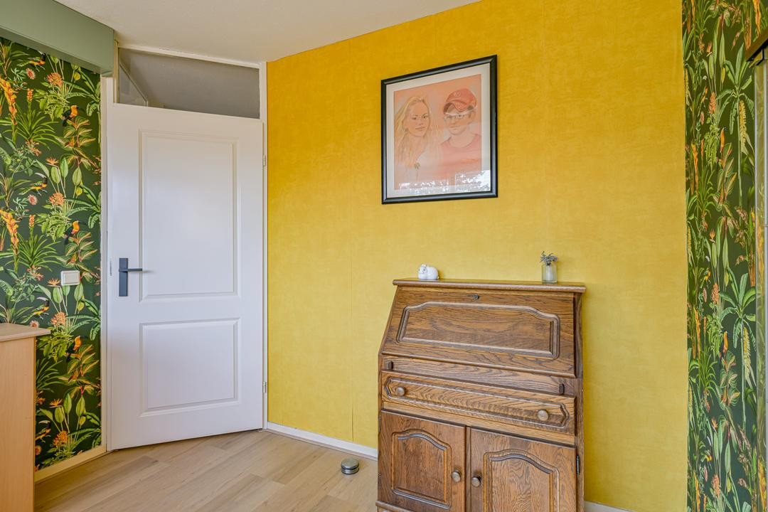 Tussenwoning te koop: Spreeuwenlaan 15, Schagen