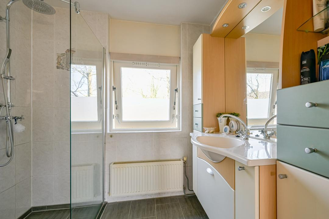 Tussenwoning te koop: Spreeuwenlaan 15, Schagen
