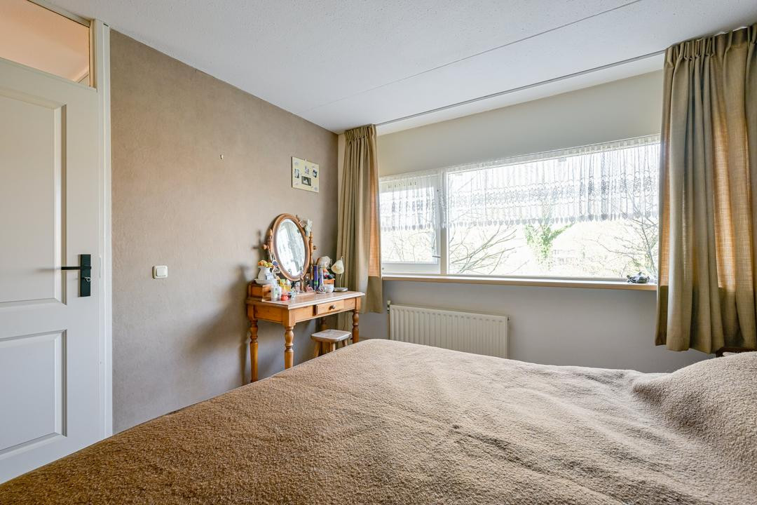 Tussenwoning te koop: Spreeuwenlaan 15, Schagen