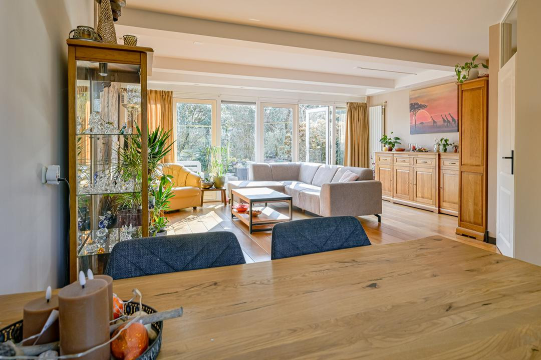 Tussenwoning te koop: Spreeuwenlaan 15, Schagen