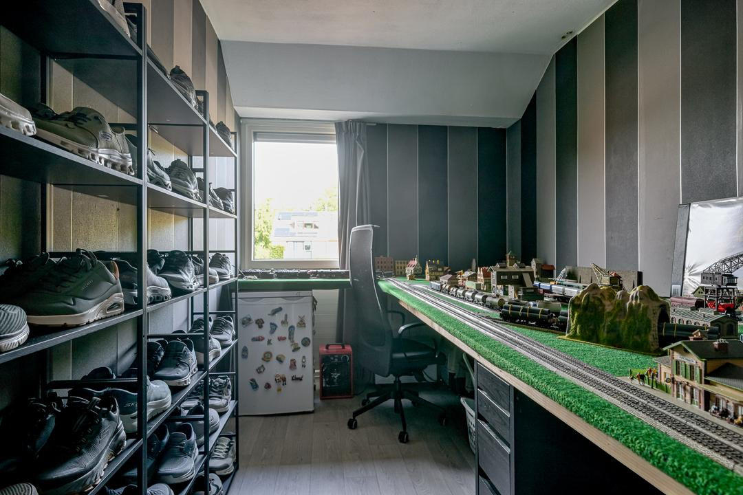 Tussenwoning te koop: Roodborstjeslaan 25, Schagen