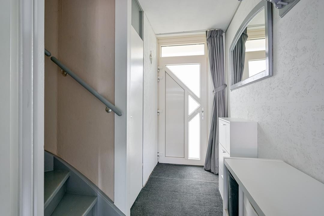 Tussenwoning te koop: Roodborstjeslaan 25, Schagen