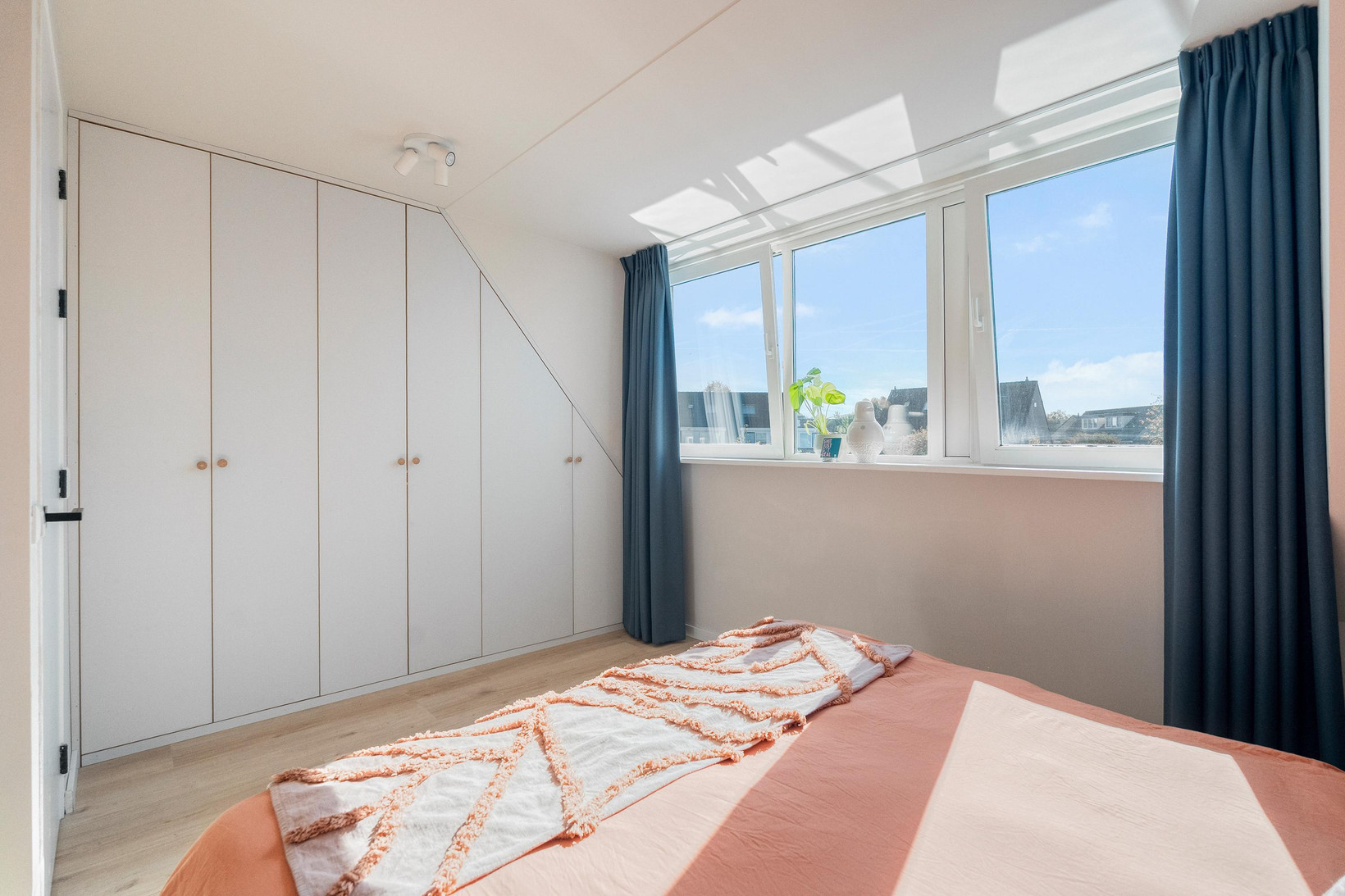 Tussenwoning te koop: Jan van der Benstraat 38, Schagen
