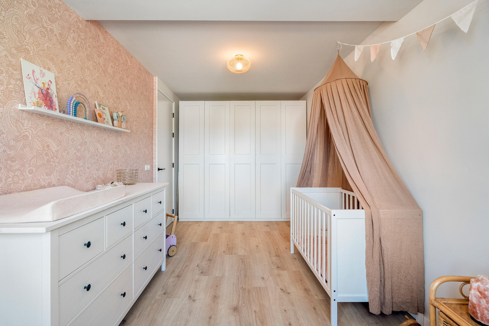 Tussenwoning te koop: Jan van der Benstraat 38, Schagen