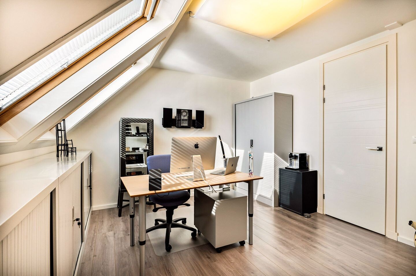 Tussenwoning te koop: Alie Postmastraat 17, Schagen