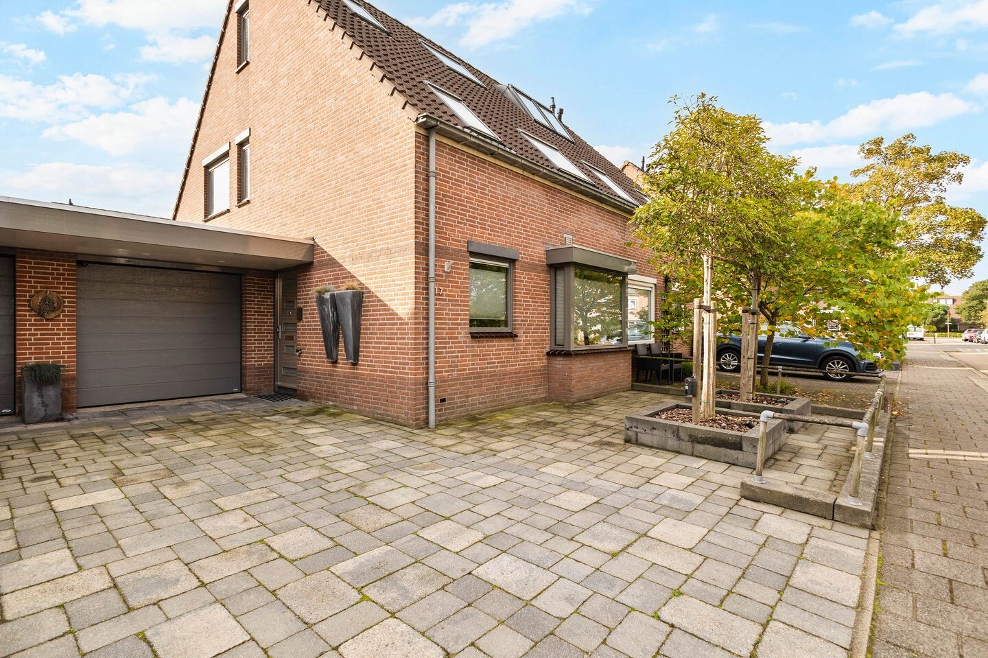 Tussenwoning te koop: Alie Postmastraat 17, Schagen