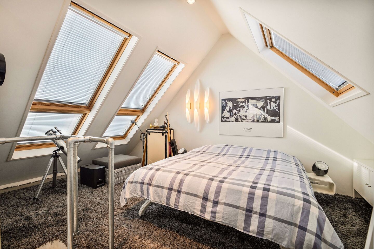 Tussenwoning te koop: Alie Postmastraat 17, Schagen
