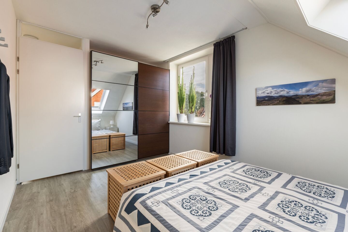 Twee-onder-één-kap te koop: Dorpsstraat 17, Sint Maarten