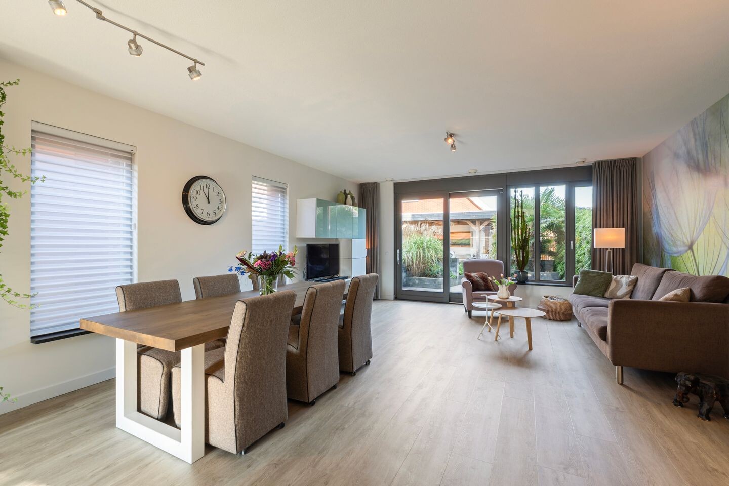 Twee-onder-één-kap te koop: Dorpsstraat 17, Sint Maarten