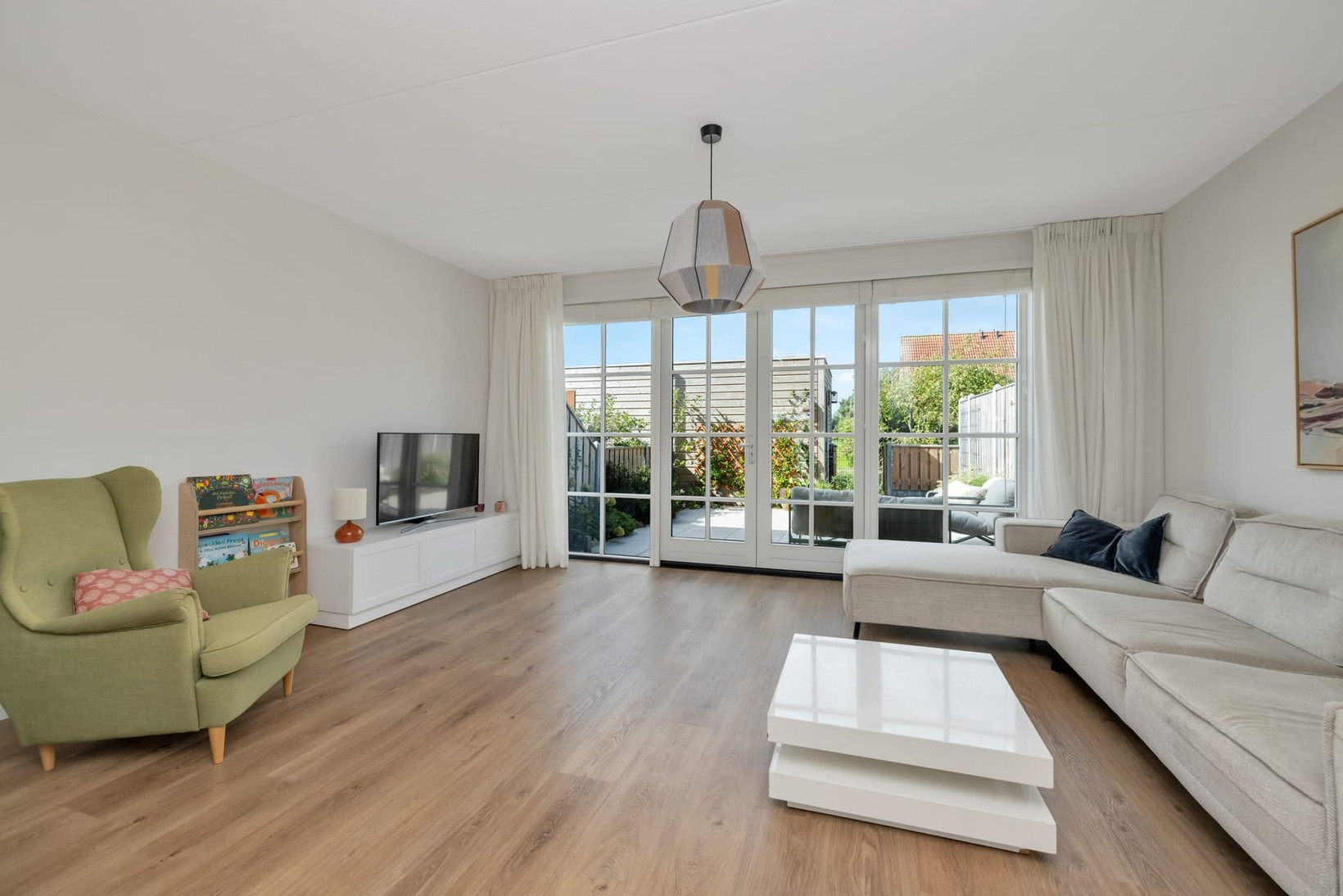 Tussenwoning te koop: Keuvel 24, Sint Maarten