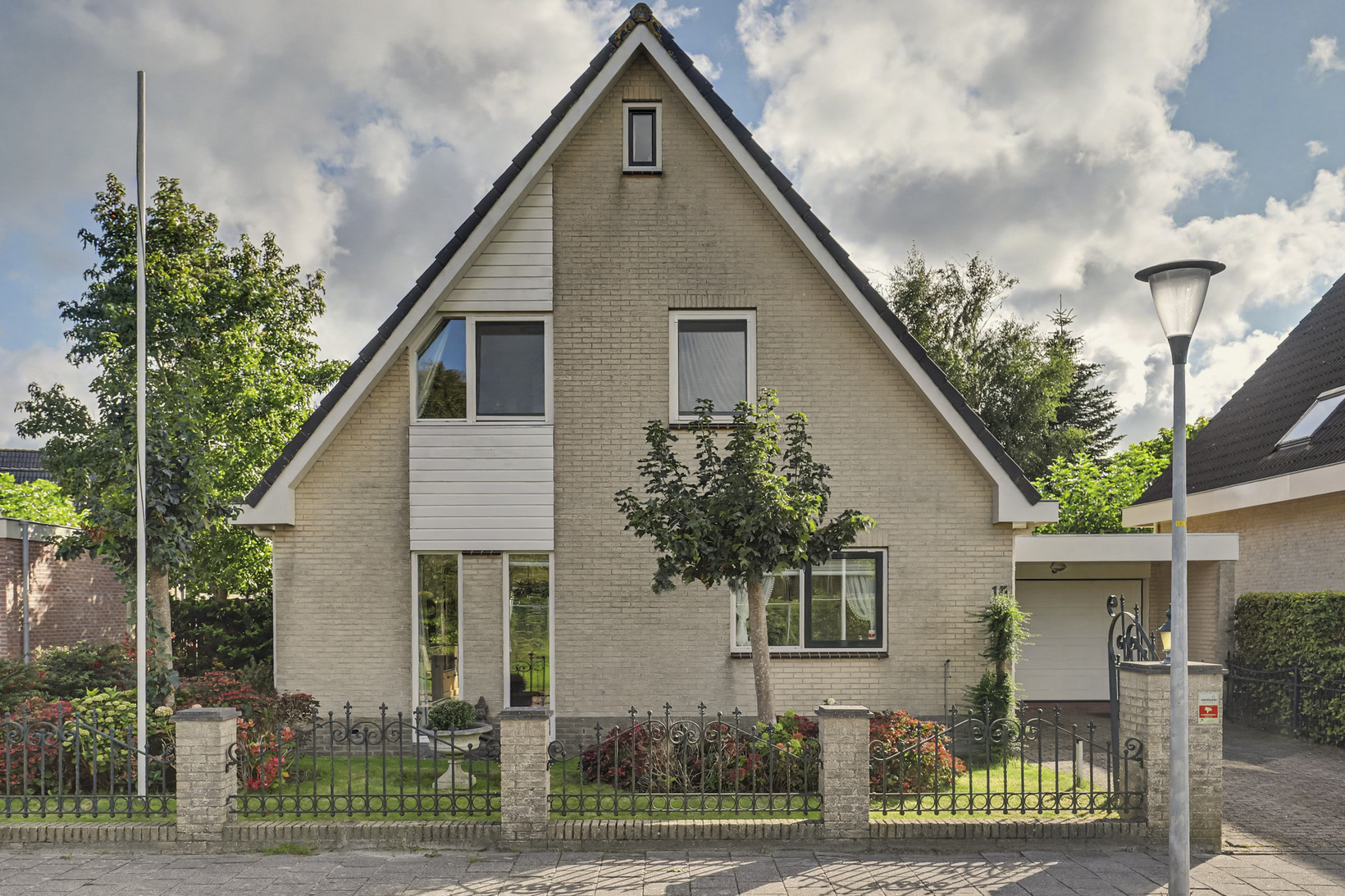 Vrijstaande woning te koop: De Snoekbaars 13, Tuitjenhorn