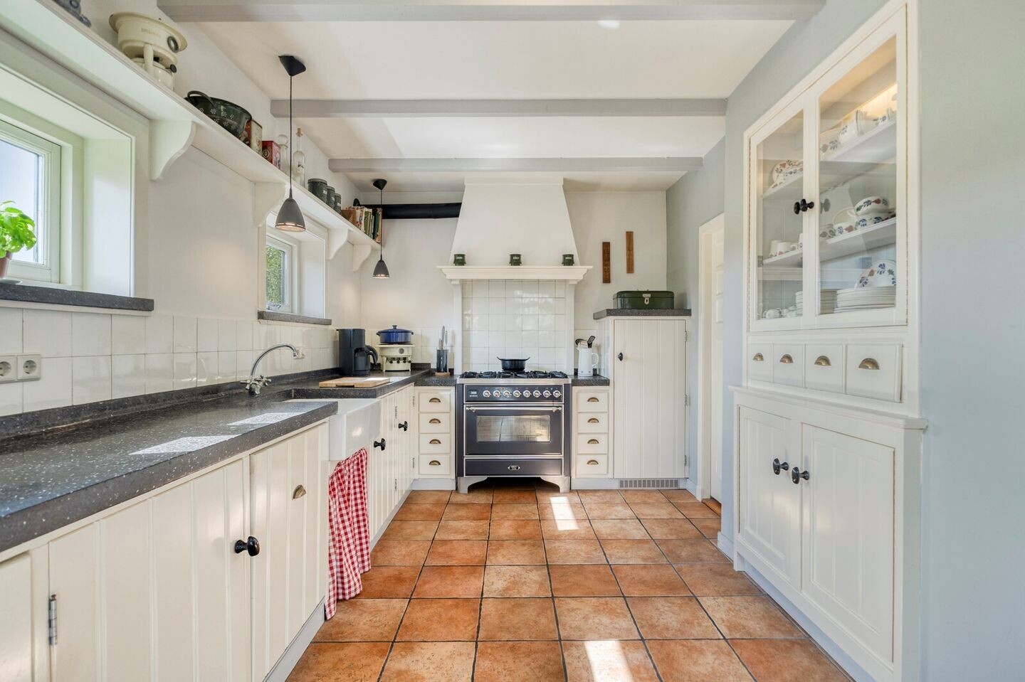 Vrijstaande woning te koop: Kerkbuurt 12, Tuitjenhorn