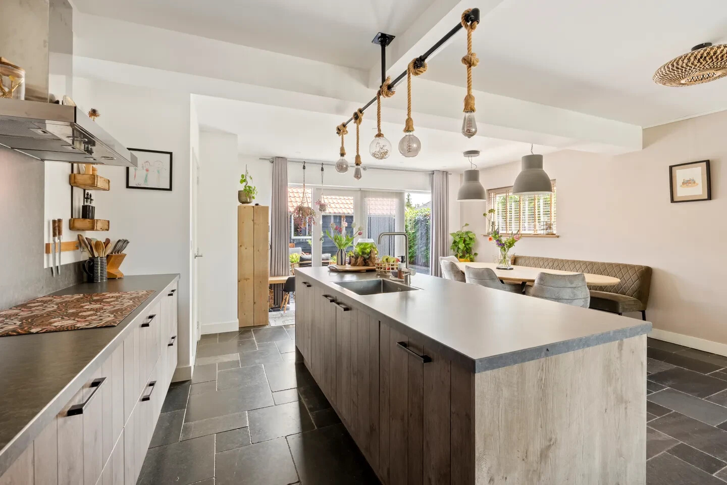 Hoekwoning te koop: Noletstraat 10, Tuitjenhorn
