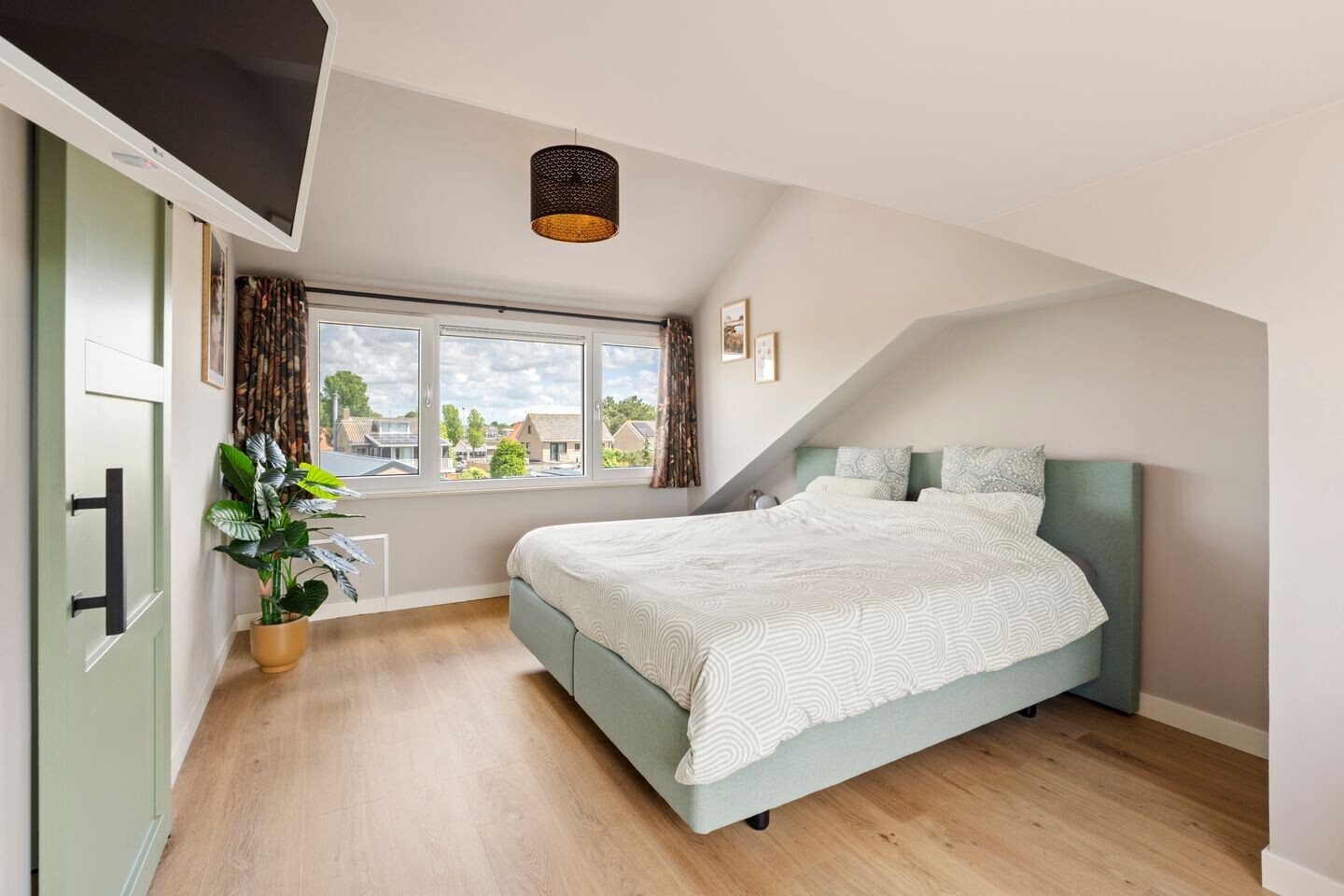 Hoekwoning te koop: Noletstraat 10, Tuitjenhorn