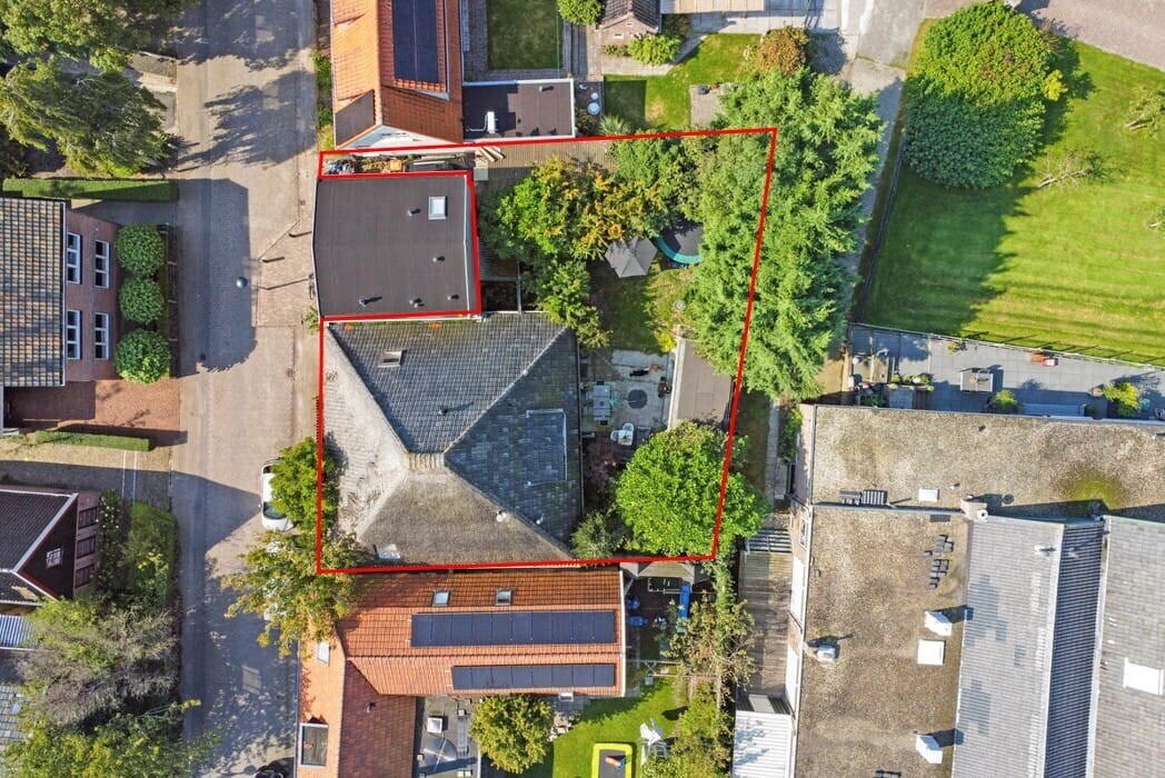 Twee-onder-één-kap te koop: Dorpsstraat 198, Warmenhuizen