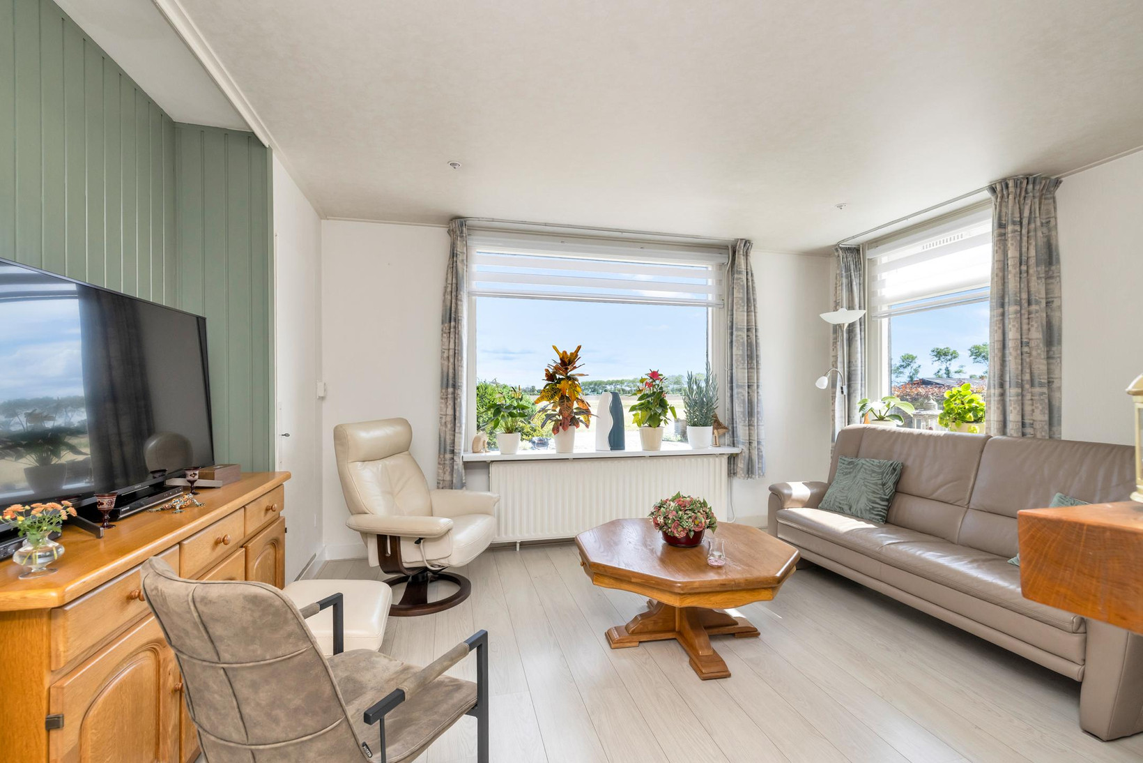 Vrijstaande woning te koop: Ruigeweg 83, Sint Maartensbrug
