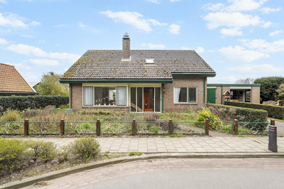Zeeweg 23