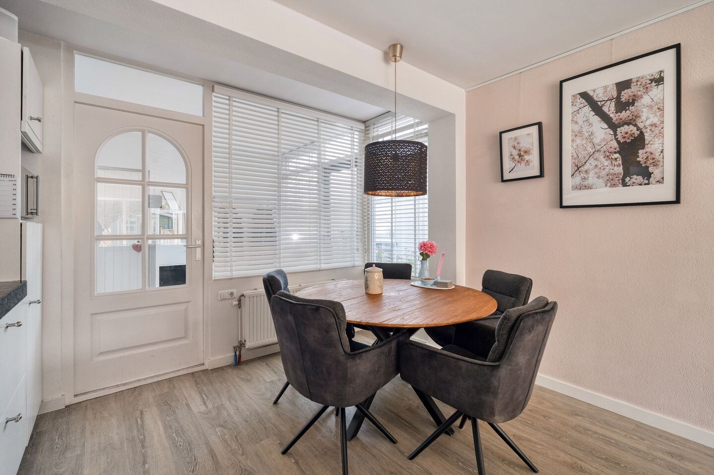 Tussenwoning te koop: Sternstraat 10, Petten