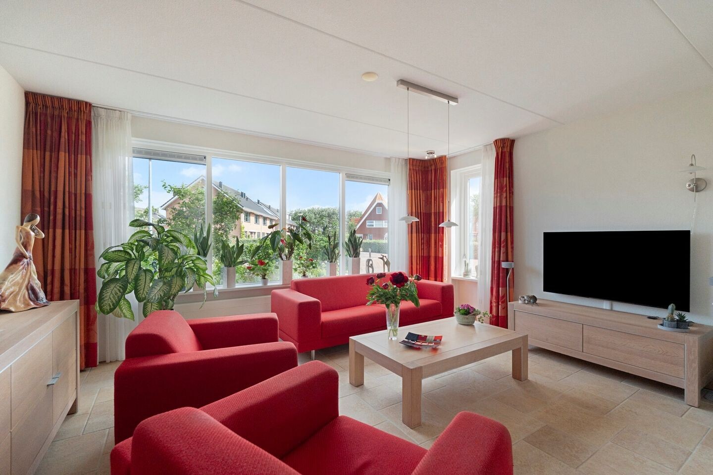 Tussenwoning te koop: Wilbertsdel 12, Petten
