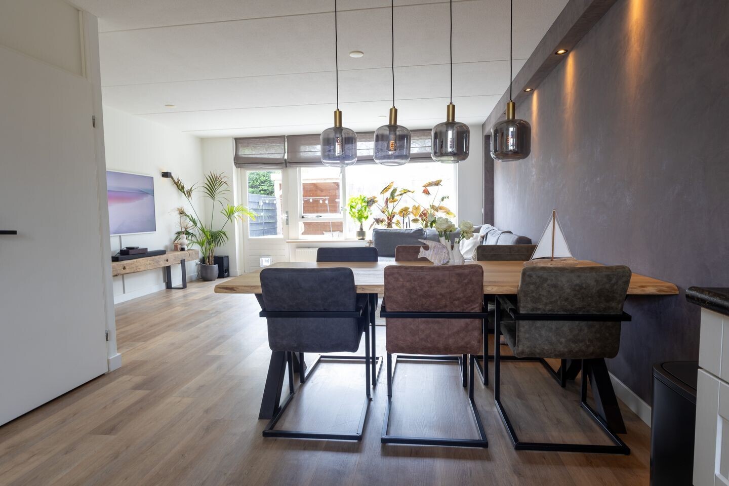 Tussenwoning te koop: Pastoor Velzeboerstraat 20, 'T Zand