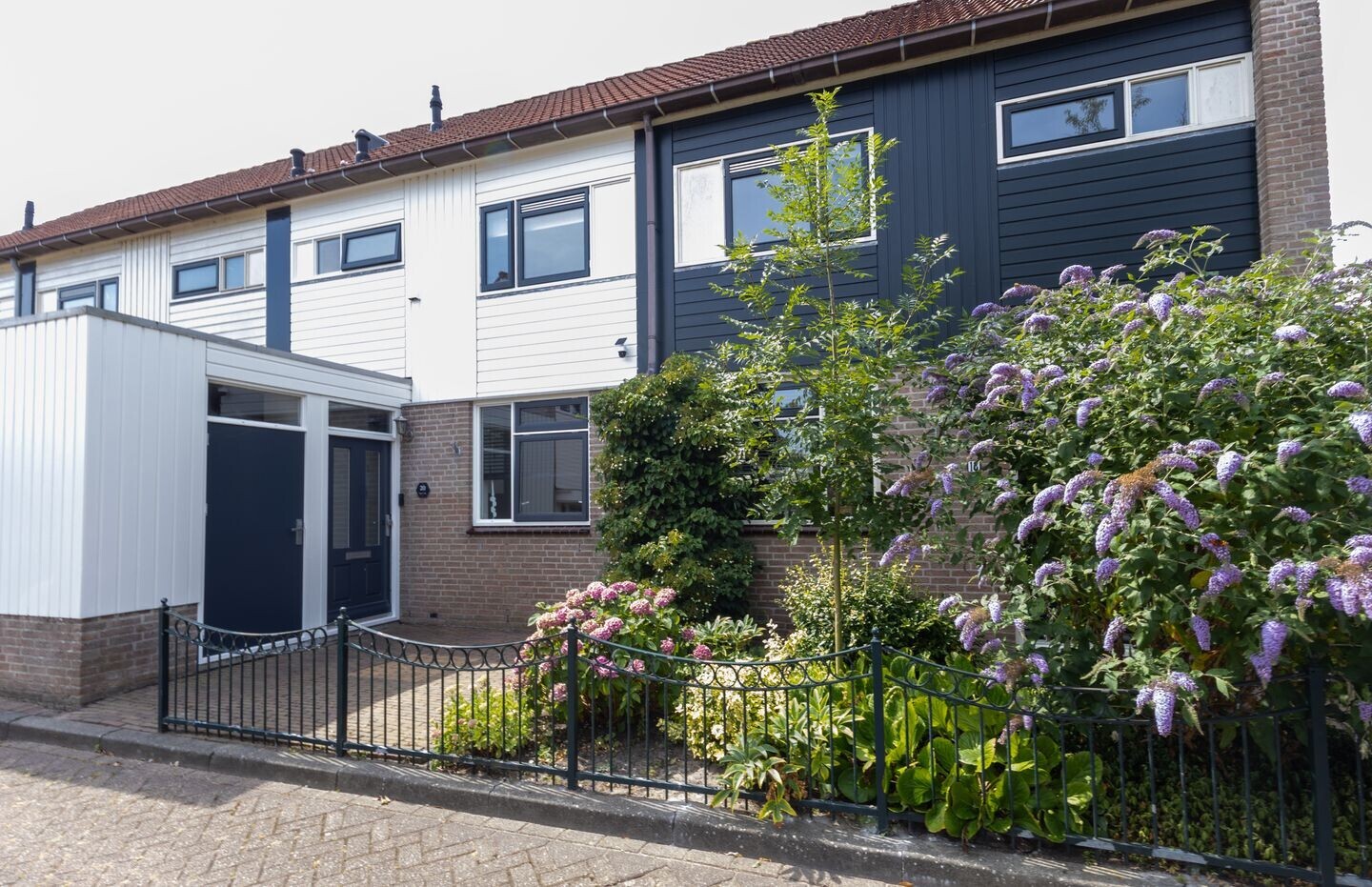 Tussenwoning te koop: Pastoor Velzeboerstraat 20, 'T Zand
